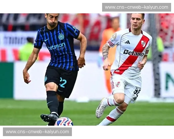 国米备战那不勒斯关键战,轮换策略应对双线压力 国米备战那不勒斯关键战,轮换策略应对双线压力